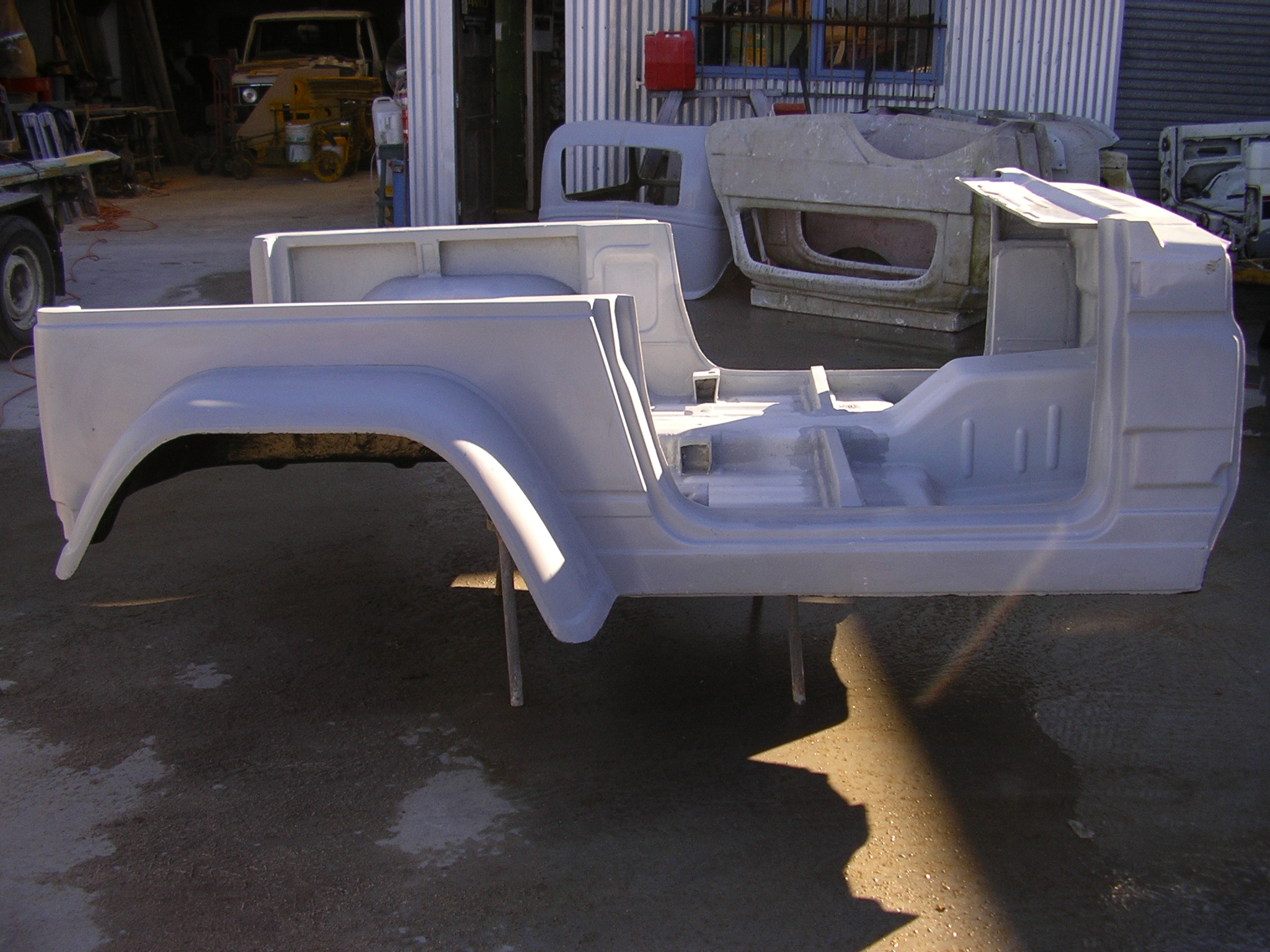 4WD Fiberglass Suzuki  SJ410 SJ413 Samurai  Body Tub